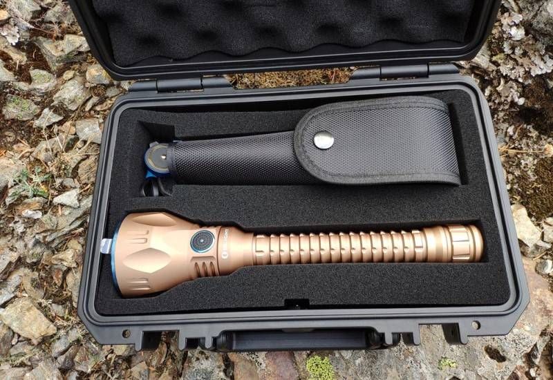 Olight Javelit Pro